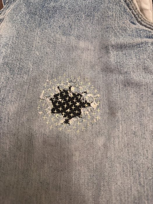 Dense sashiko stitching on the knee